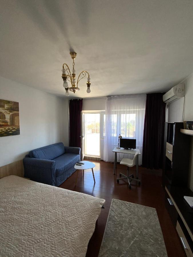 Le Garcon De Adi-Cosy,Quiet,Spatious Studio Bucarest Esterno foto
